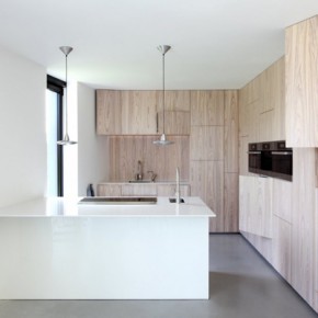 modern-aluminum-home-ever-changing-facade-interior-5